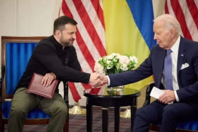 Biden with Ukraine President Zelensky